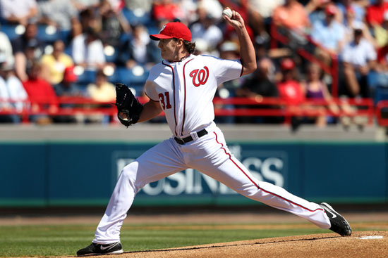 John Lannan of the Nationals delivers a pitch